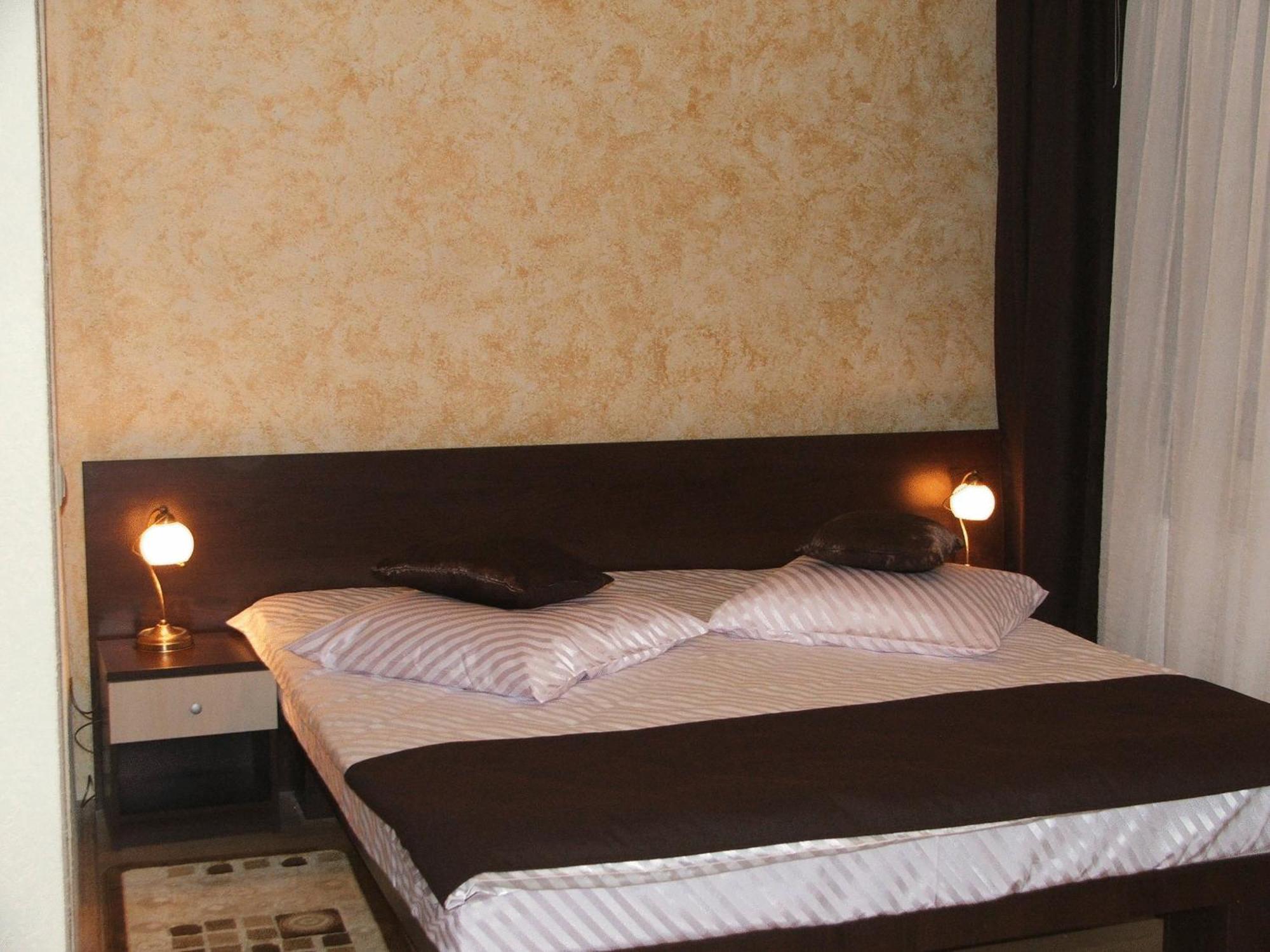 Pension Cleopatra Тиргу-Муреш Екстер'єр фото