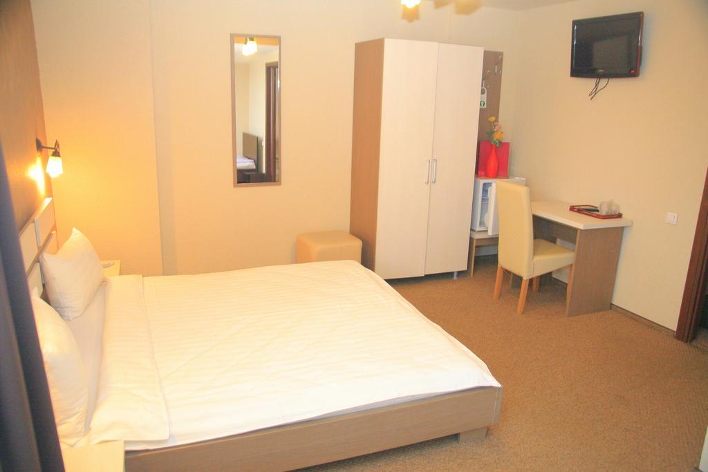 Pension Cleopatra Тиргу-Муреш Номер фото