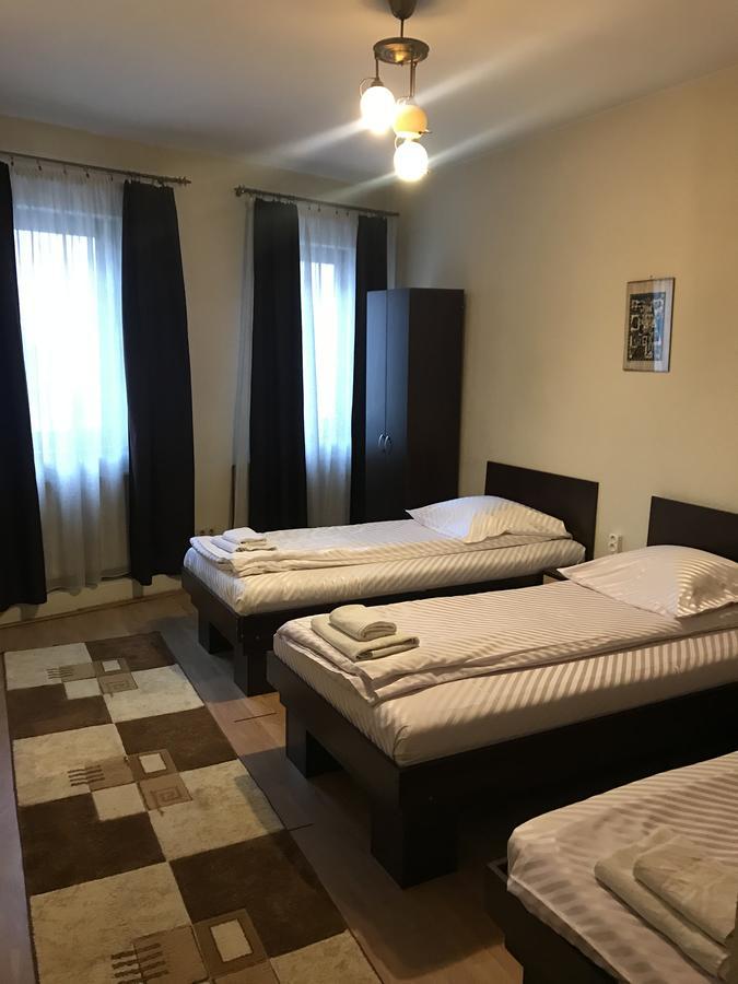Pension Cleopatra Тиргу-Муреш Екстер'єр фото